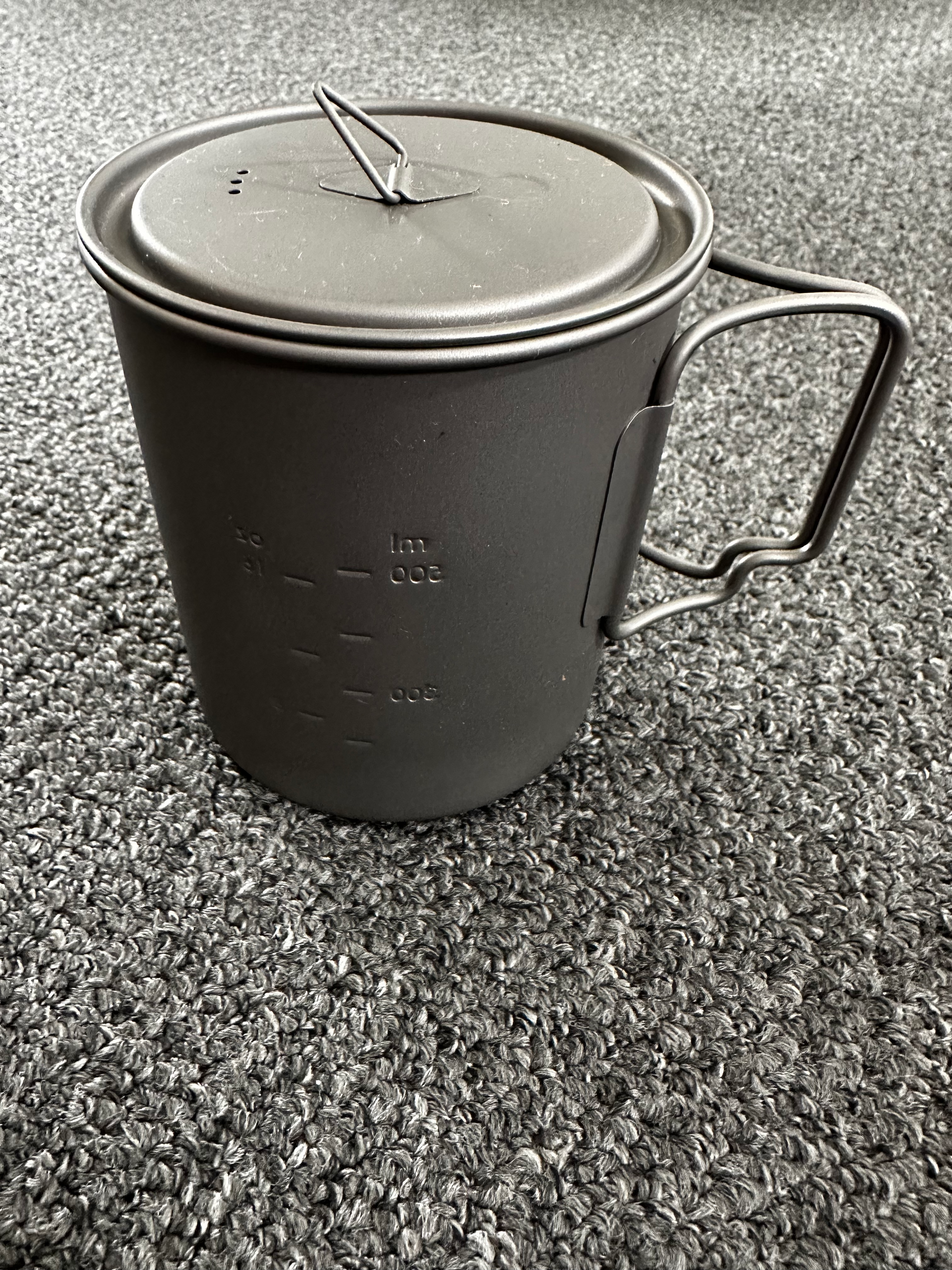 Lightweight and Mighty: TOAKS Titanium 750ml Pot - Your Perfect Partner for Camping and Backpacking