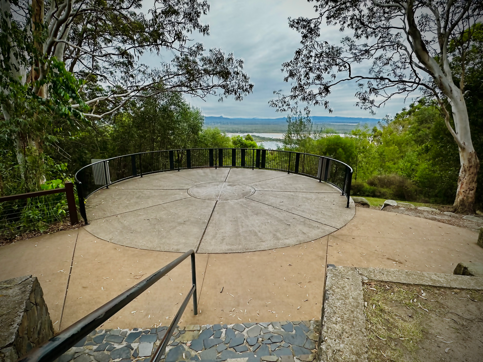 EPIC OUTDOOR ADVENTURE at Noosa National Park's Laguna Lookout: Hiking and Scenic Views